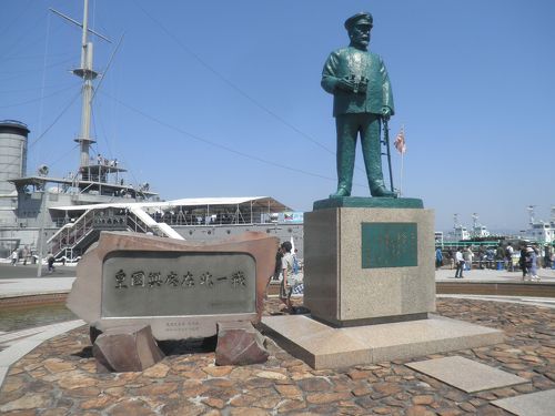 戦艦三笠と東郷平八郎提督像』横須賀(神奈川県)の旅行記・ブログ by