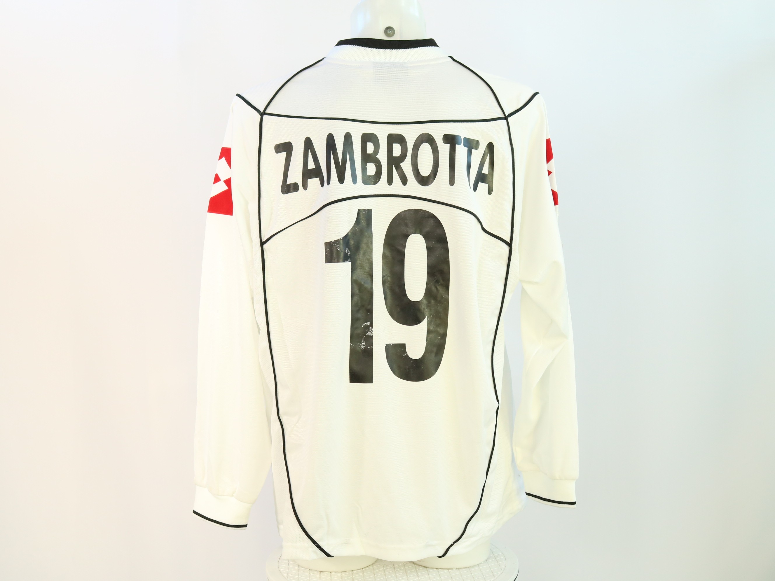 R - Zambrotta's Match-Issued Shirt, Udinese vs Juventus 2002/03