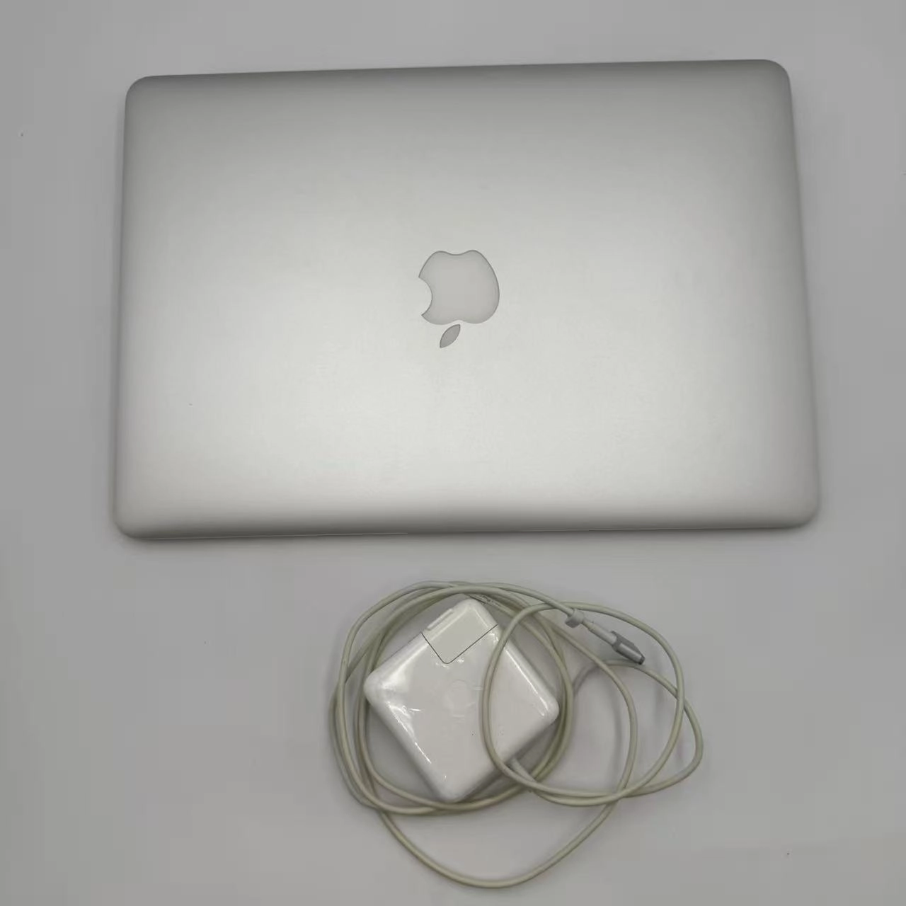 MacBook Air 13インチ 2017 Core i5 1.8GHz 8GB 128GB シルバー A1466