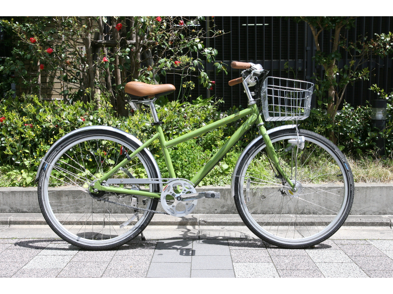 シティバイクハイクラス（8段変速） 京都を駆け巡りたいアクティブな方