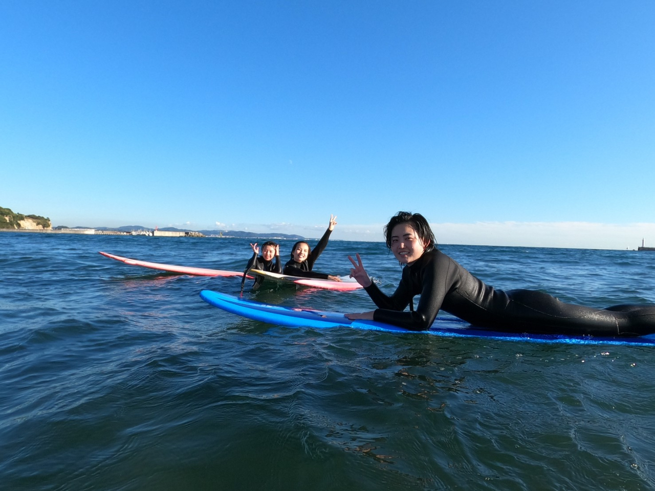湘南・江ノ島】初心者向けサーフィンレッスン！用具レンタル等全て込み
