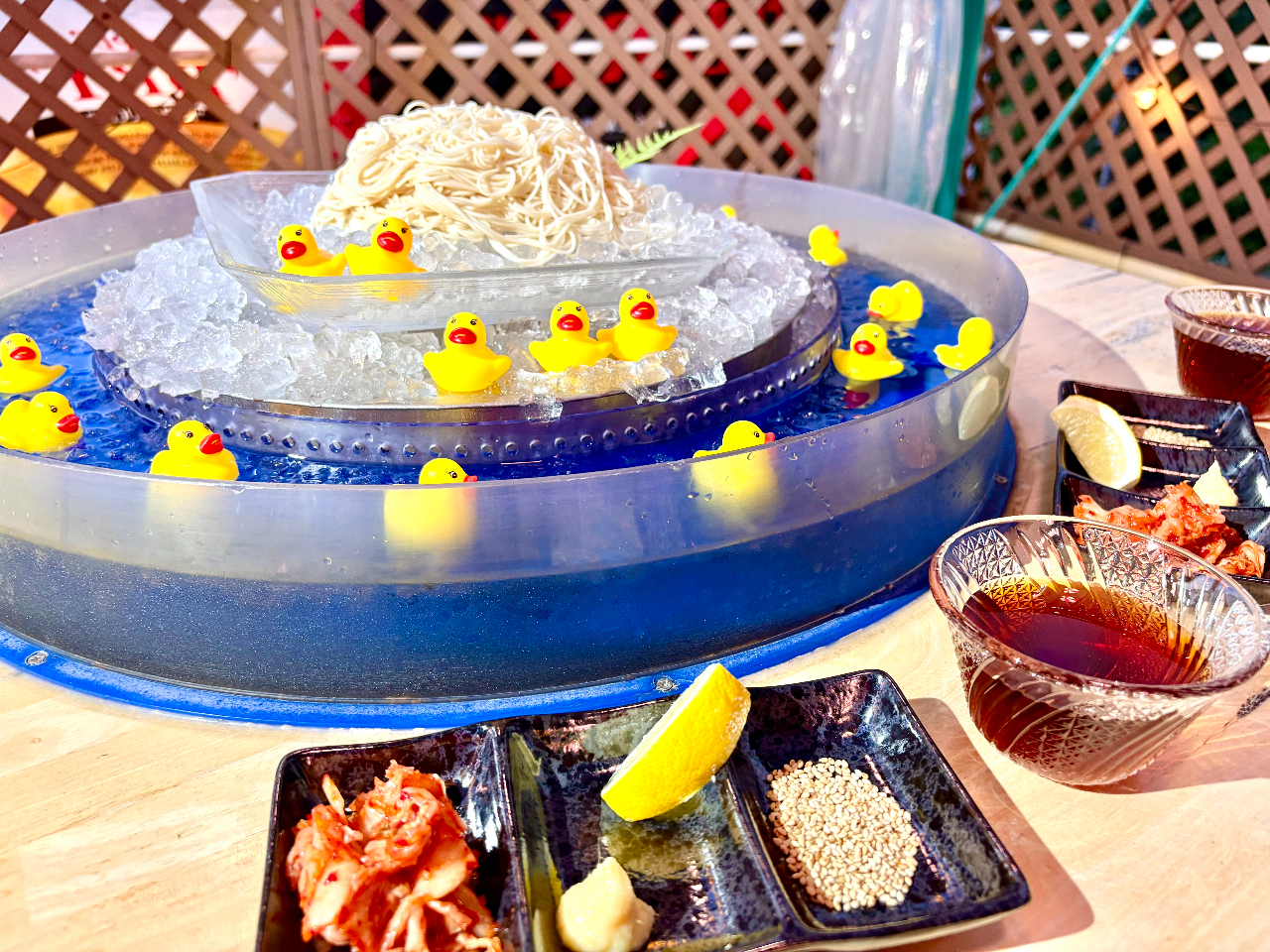 越後湯沢【新潟県南魚沼市】流しそうめん体験♪専用マシンで楽しく食べ