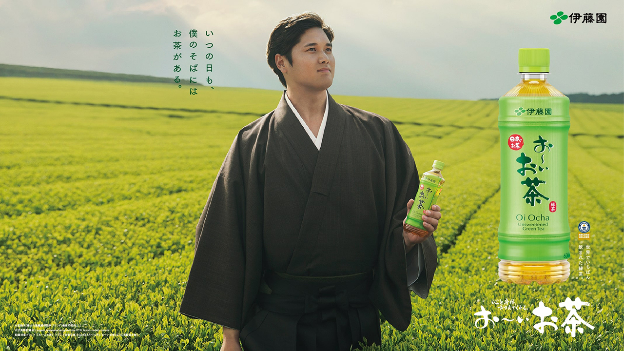 お茶を大切な人に贈るキャンペーン 大谷翔平選手の等身大パネル登場