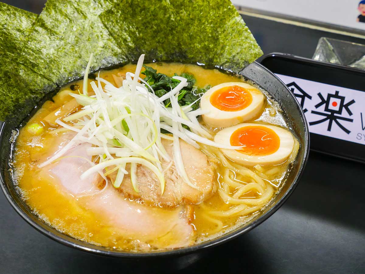 重量1kg超え！町田の『ぎょうてん屋』でデカ盛りラーメンに挑戦してき