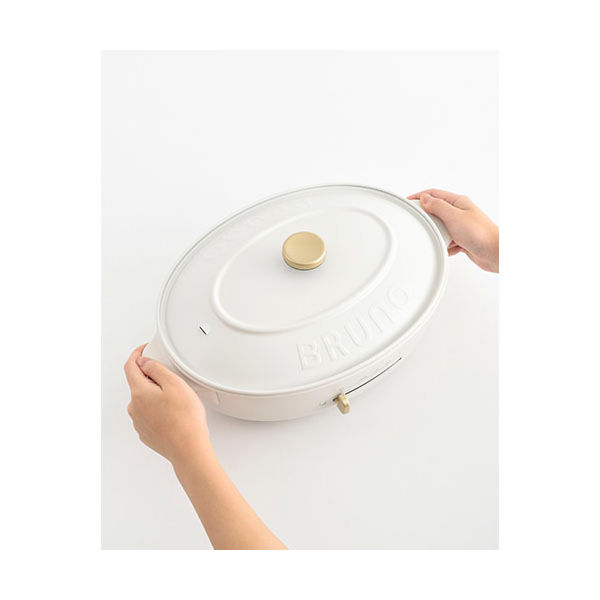 BRUNO オーバルホットプレート(ホワイト) BOE053-WH 1個 - アスクル