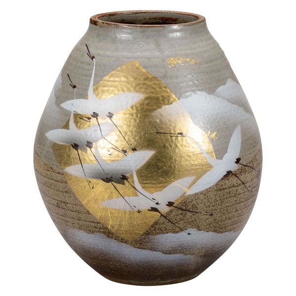 日本の伝統工芸品【九谷焼】 7.5号花瓶 金箔群鶴 山田登陽志 (K9-1403