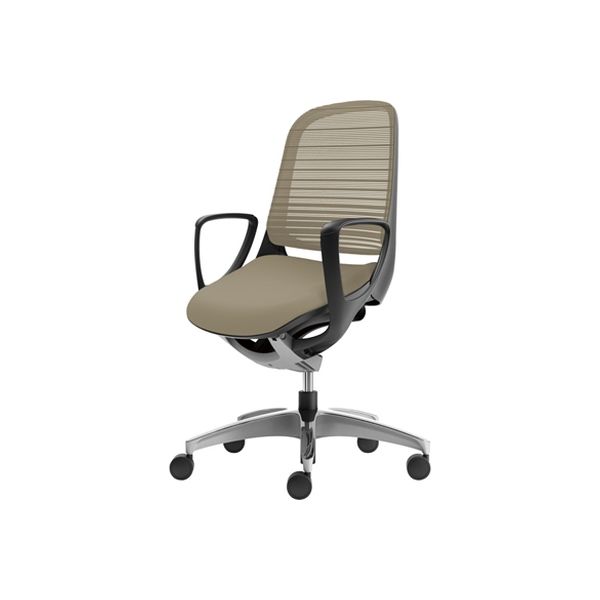 オカムラ ルーチェチェアブラックフレーム肘つき ベージュ 605幅×526