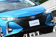 新型プリウスPHV発売！326～422万円という“高めの値段”をプリウスとの