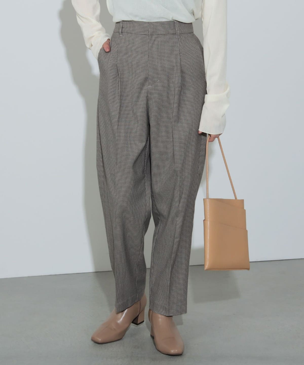 BEAMS HEART（ビームス ハート）千鳥柄 テーパードパンツ（S～M