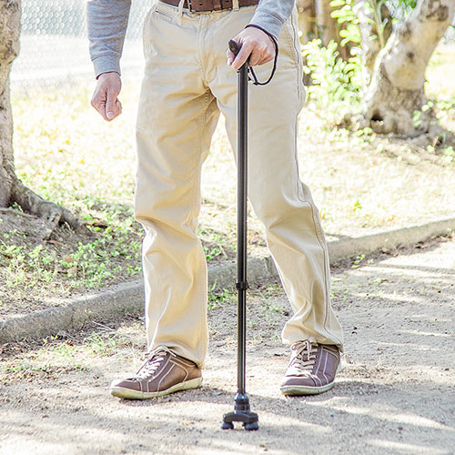 杖（ステッキ・伸縮・自立・3点・倒れない・左右・両手・高さ・長さ