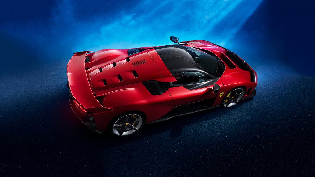 Rosso Scuderiaで販売中のFerrari F80 | Ferrari Dealer