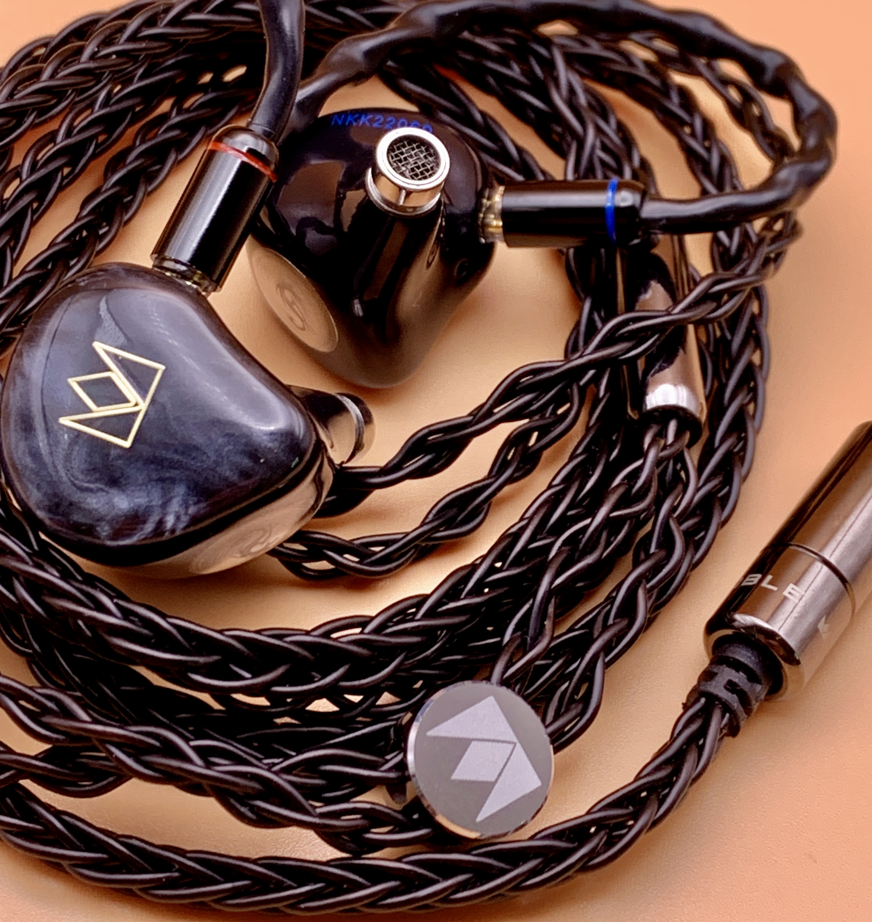 Noble Audio Kublai Khan - Reviews | Headphone Reviews and