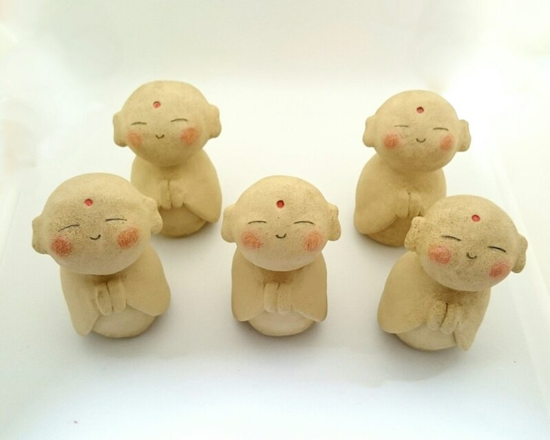 再販】ほっこり地蔵のお香立て | iichi 日々の暮らしを心地よくする