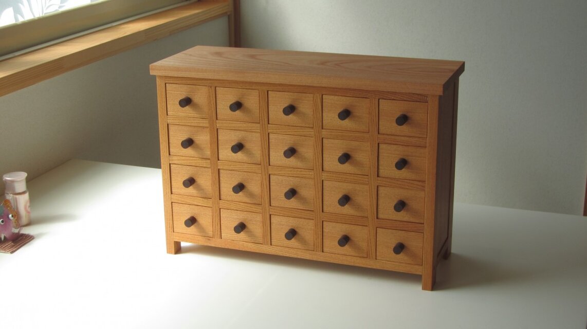 薬箪笥 | iichi 日々の暮らしを心地よくするハンドメイドや