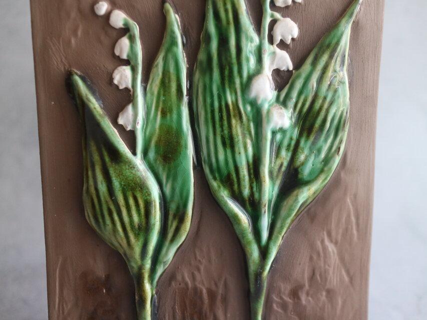 Jie Gantofta ジィガントフタ / スズランの陶板 No.5151 | iichi 日々