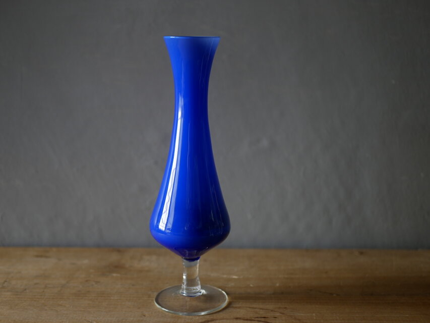 ロイヤルブルーのフラワーベース フランスヴィンテージ ブロカントの