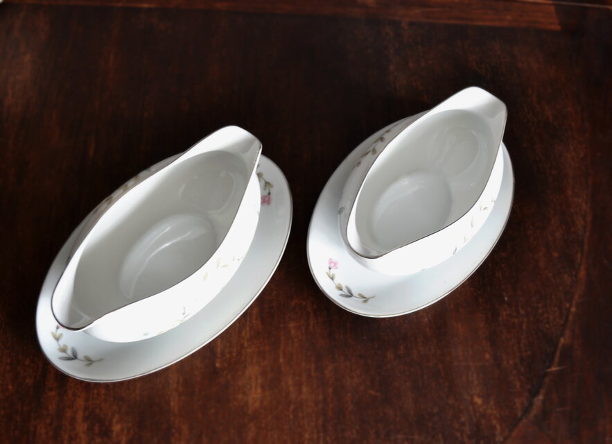 ハーモニーハウスグレイビーソース入れ Linda 2個セット | iichi 日々