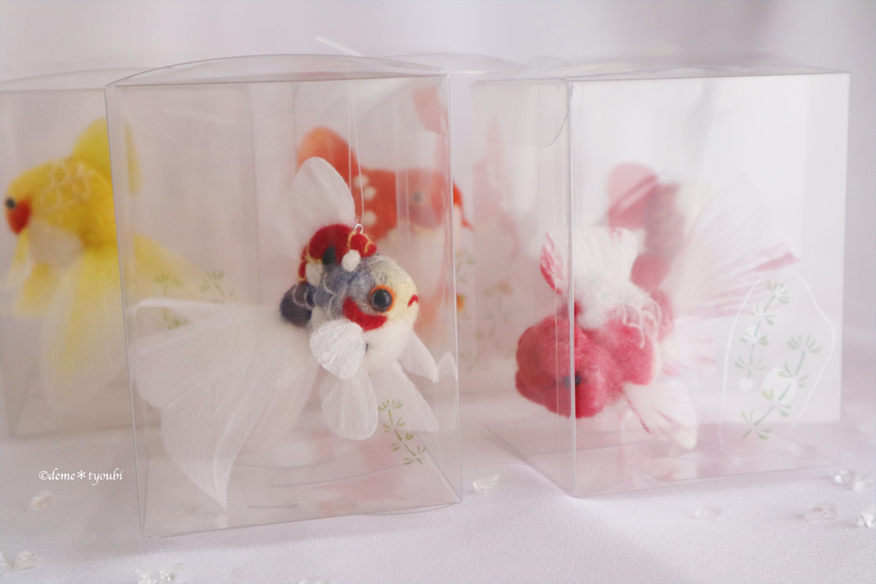 たゆたう金魚モビールS-白がち更紗琉金- | iichi 日々の暮らしを