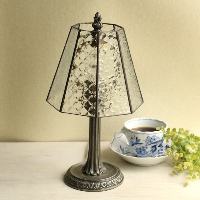 クリアガラスのテーブルランプ | iichi 日々の暮らしを心地よくする