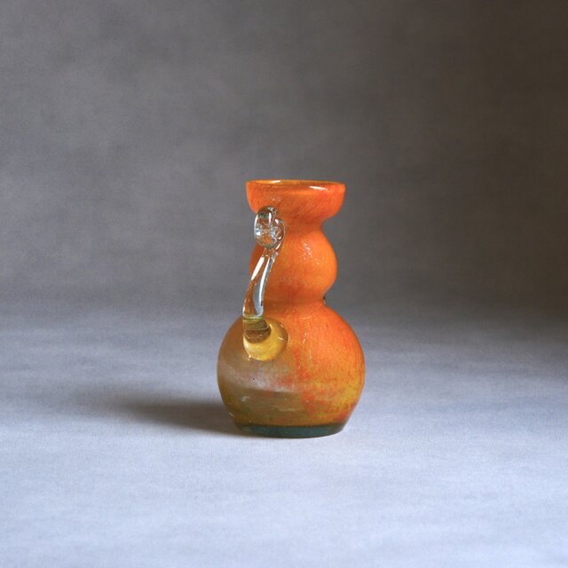 ドイツ製 / ヴィンテージ / ガラス花瓶 / オレンジ | iichi 日々の