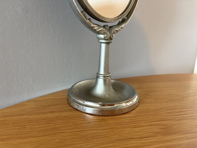 国産の古い置き鏡 アンティーク鏡 資生堂 shiseido 花椿会 置き鏡 昭和