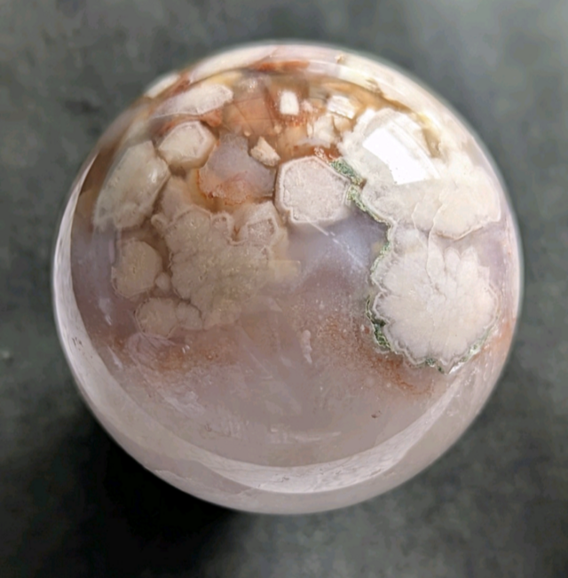 桜瑪瑙（チェリーブロッサムアゲート）《マダガスカル産》のスフィア