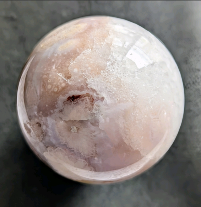 桜瑪瑙（チェリーブロッサムアゲート）《マダガスカル産》のスフィア