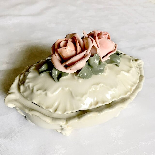 陶器の小物入れ オーバル バラの細工 ボンボニエール 11OTd9 | iichi