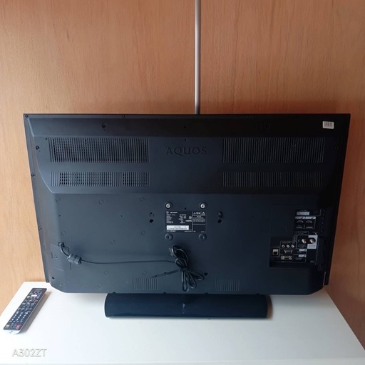 F☆N001 送料無料 モデルルーム展示品SHARP液晶テレビ40インチ (白家電