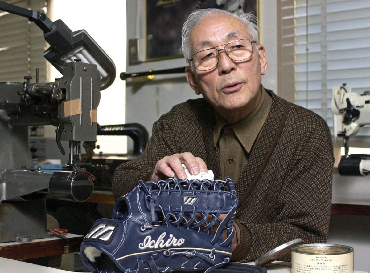 訃報］イチローと松井のグラブを作った職人・坪田信義さん | JAPAN Forward