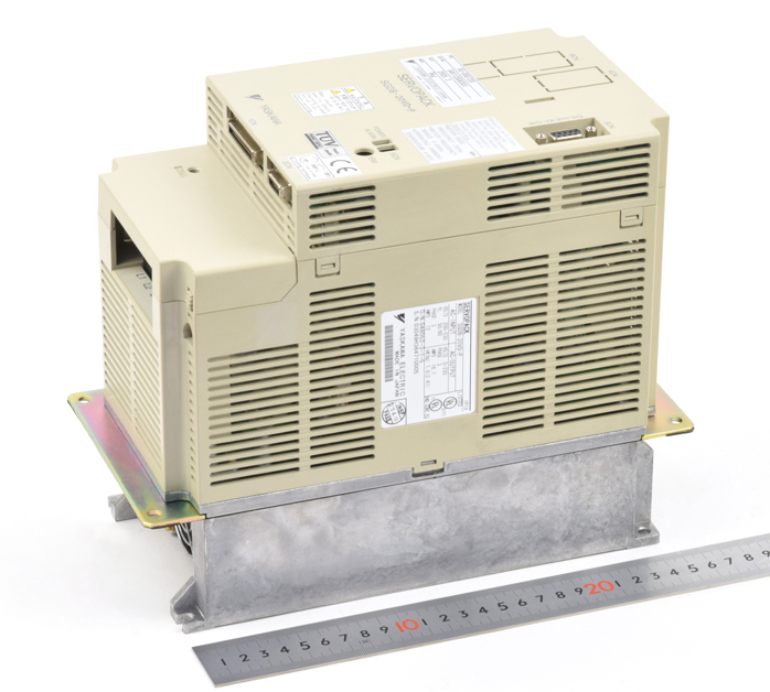 安川電機 ACサーボドライバとエンコーダユニットのセット SGDB-20VD-P