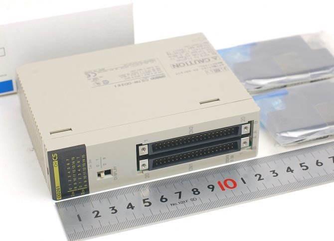 オムロン 出力ユニット CS1W-OD261 | 保守部品.com