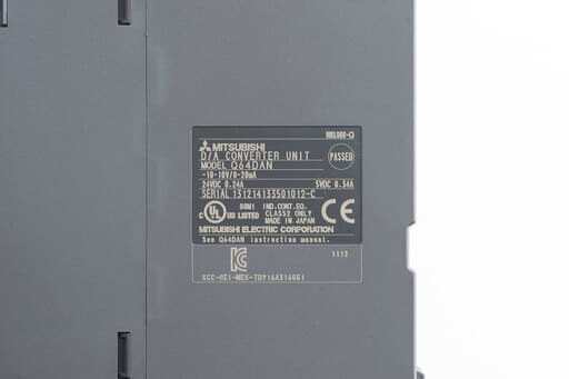 三菱 デジタル-アナログ変換ユニット Q64DAN (11年製) | 保守部品.com