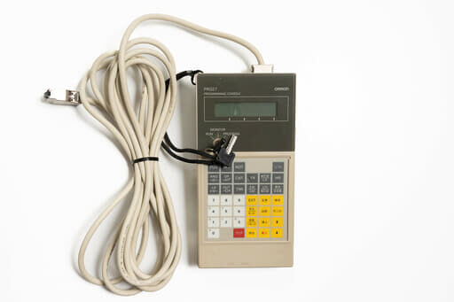 オムロン プログラマブルコンソール C200H-PRO27 | 保守部品.com