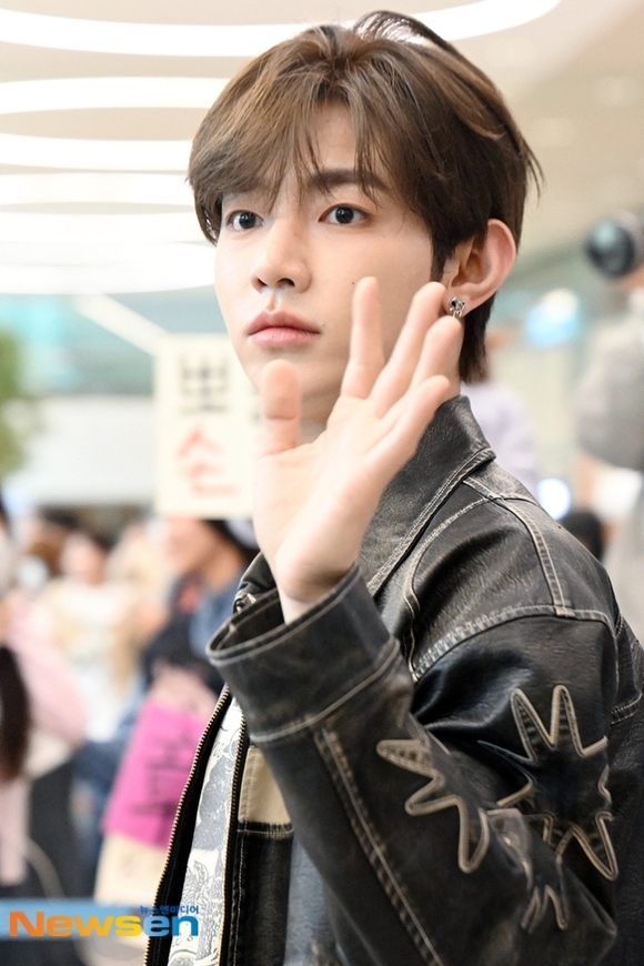 PHOTO】ZEROBASEONE「KCON JAPAN 2025」を終えて韓国に到着（動画あり