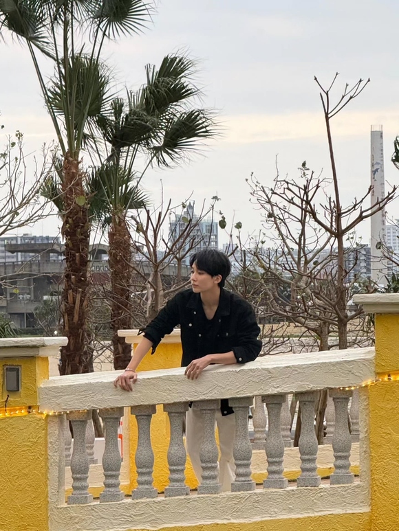 SEVENTEEN ジョンハン、沖縄での記念ショットが話題！久々のインスタ