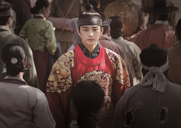 ソ・イングク主演！悲劇の王・光海君の運命の愛を描く「王の顔」CS衛星