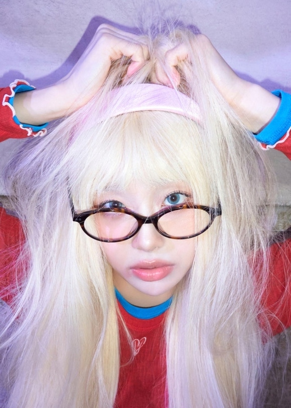 チュウ、1stフルアルバム「XO, my cyberlove」を発売“デビュー10年目