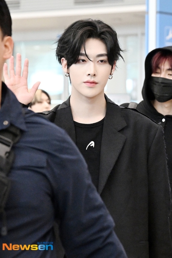 PHOTO】ZEROBASEONE「KCON JAPAN 2025」を終えて韓国に到着（動画あり