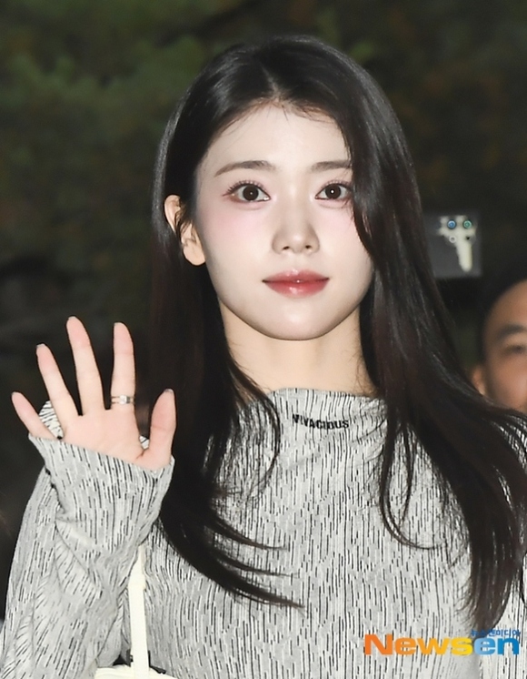 中国の事務所と契約終了”Kep1er シェン・シャオティン、グループ活動