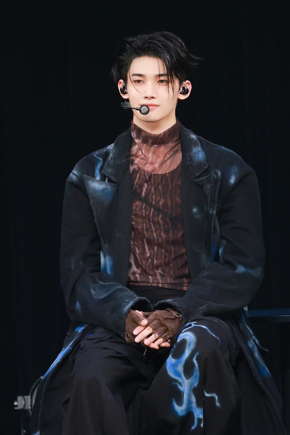 REPORT】&TEAM、3rdシングル「Go in Blind（月狼）」発売記念ショー