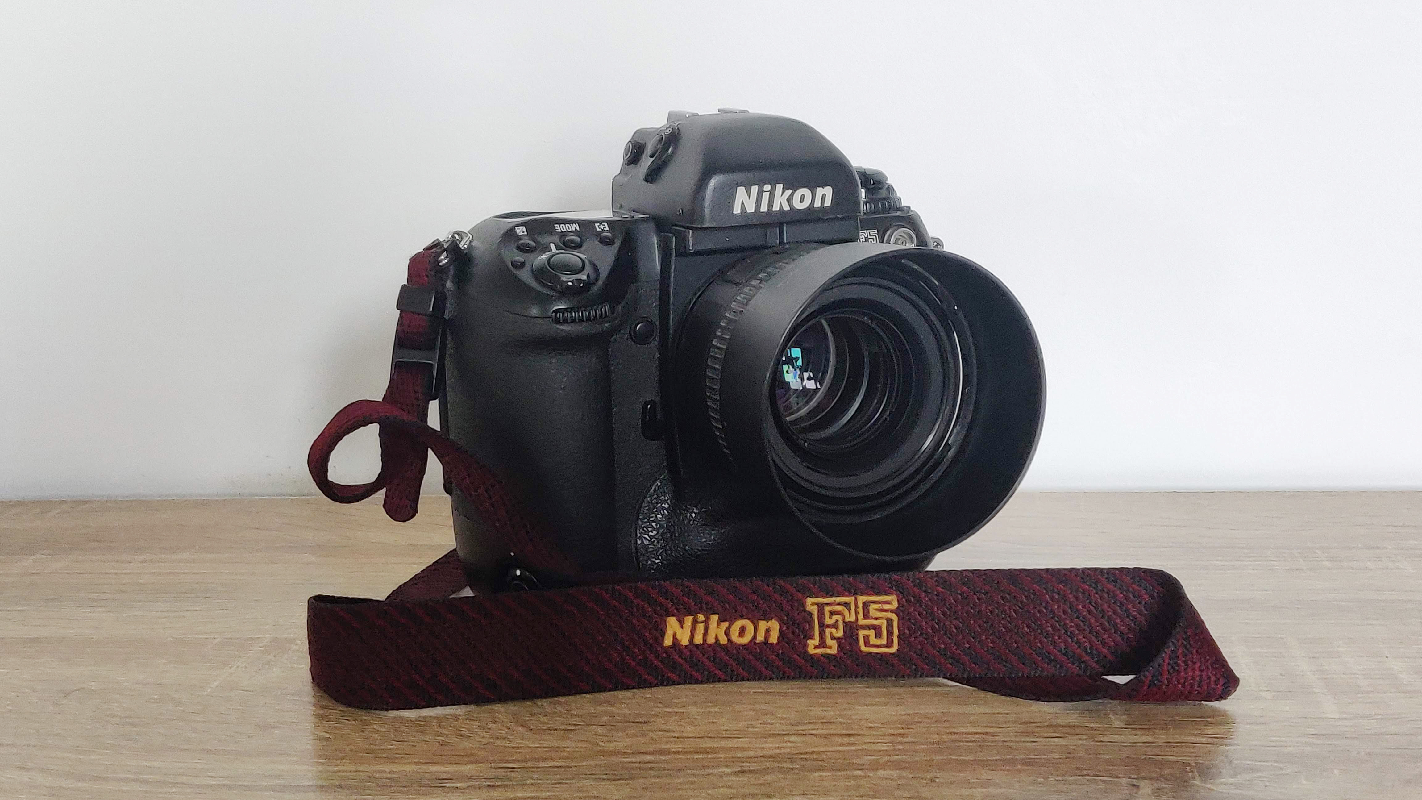 The Nikon F5 is a camera I will never sell! How this icon is in my