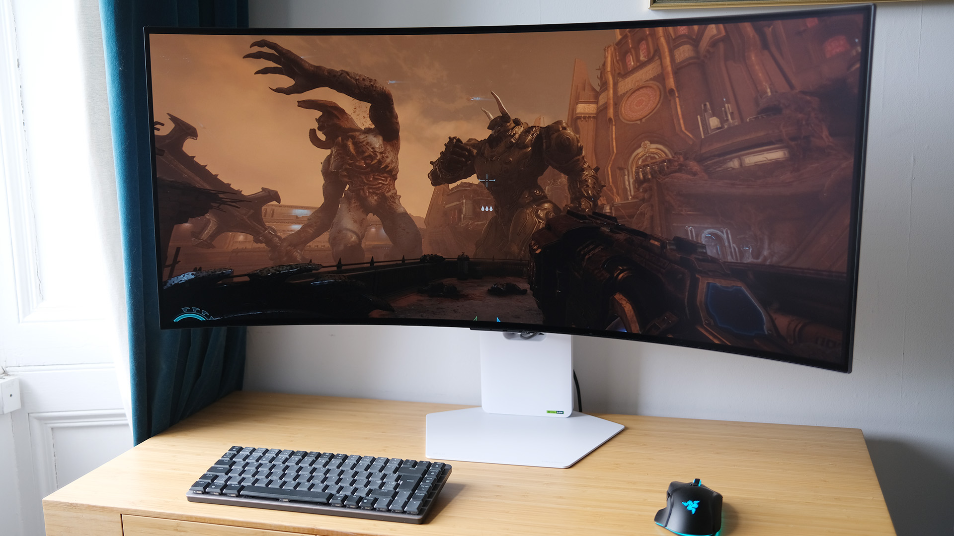 LG UltraGear GX9 review: OLED is the way for this 39-inch