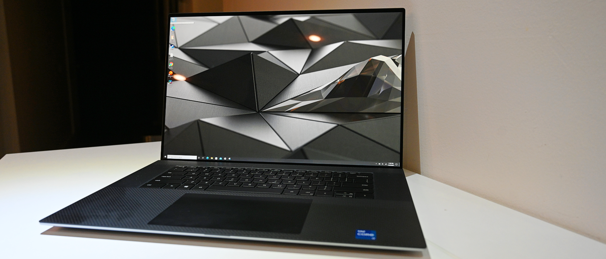 Dell Precision 5760 review | Laptop Mag