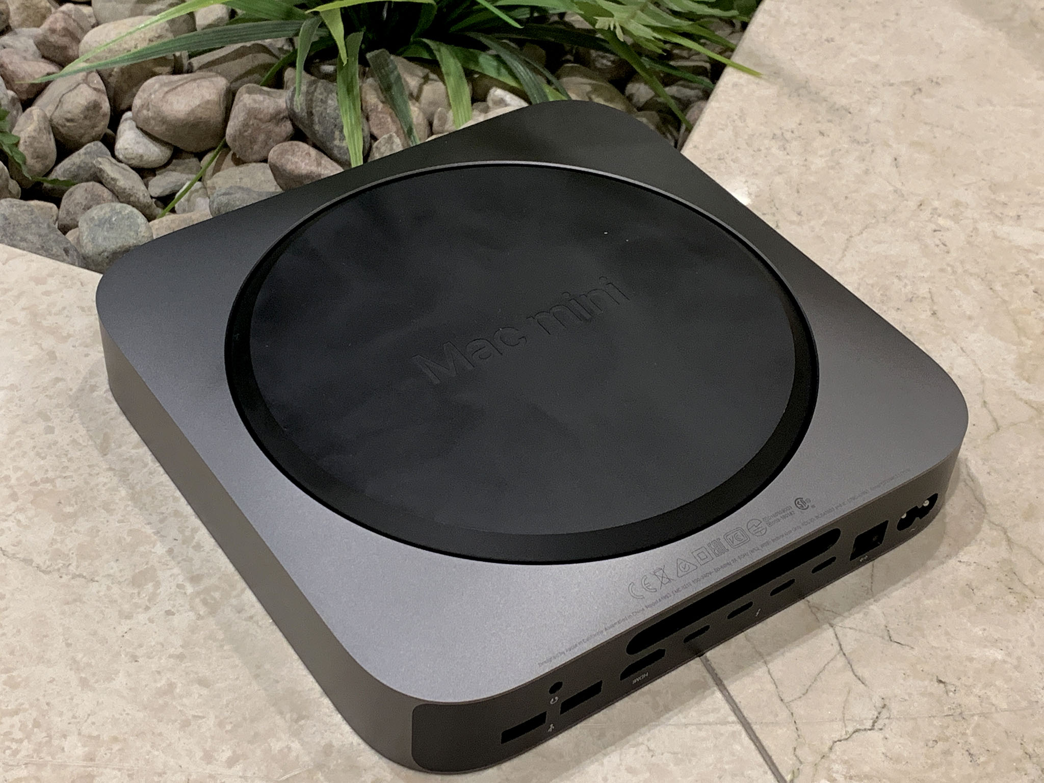 Mac mini 2018(early2020) スペースグレーMac mini 2018(early2020