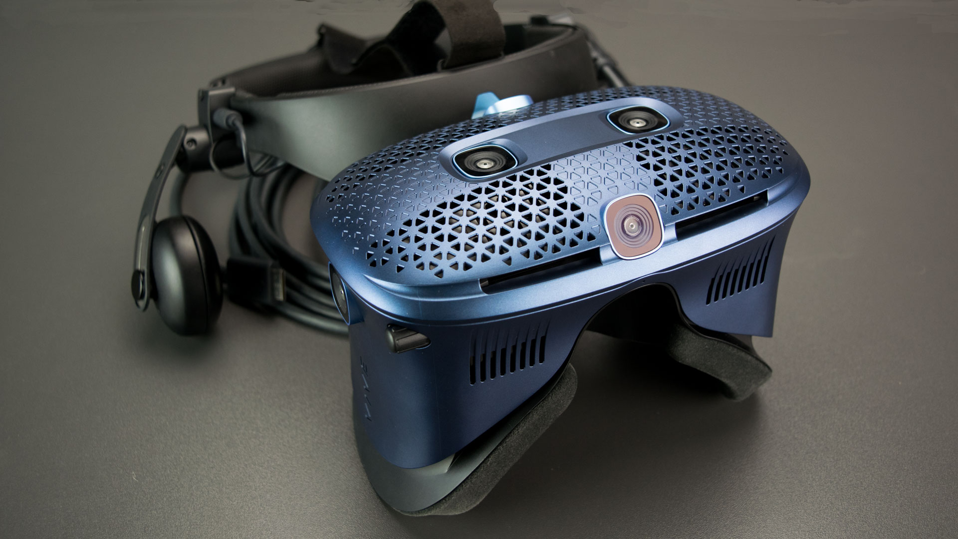 HTC Vive Cosmos Tested: Benchmarks and Performance - HTC Vive