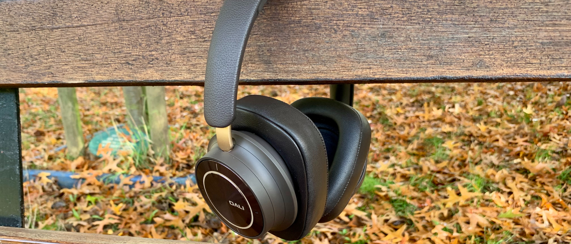 Dali iO-12 review: deliciously detailed wireless headphones with