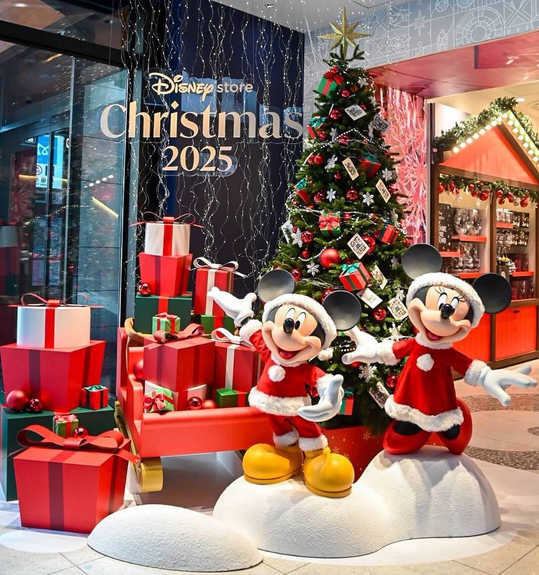 マニアが「ディズニーストア クリスマス」を徹底レポート！特別装飾