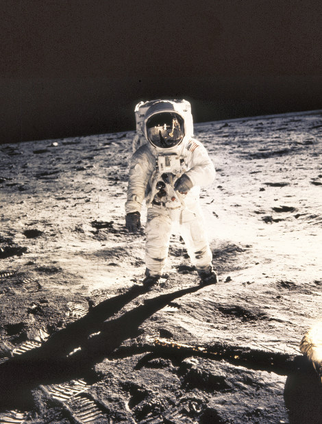 ニュース知りたいんジャー：アポロ着陸から50年 競争と協力で進む月