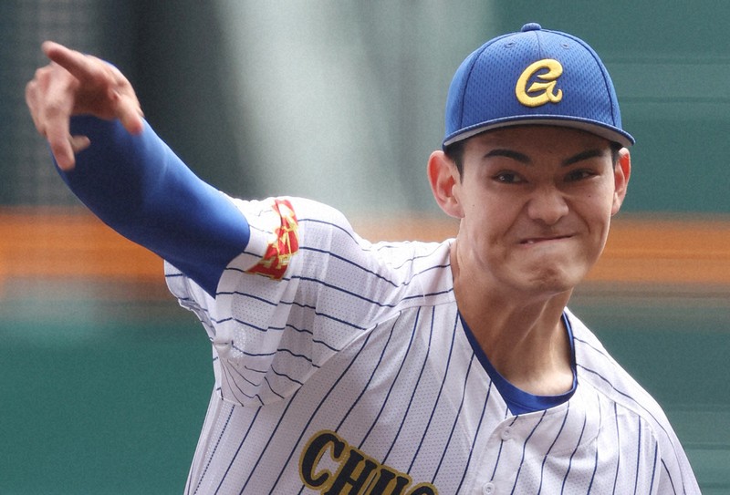 ブルペンで泣いた中央学院・蔵並 センバツ初登板前に得た新境地 | 毎日新聞